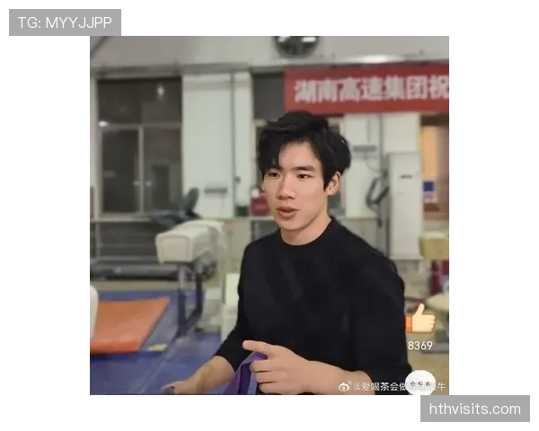 张博恒训练完直接去奢侈品店刷卡,这自律和消费反差谁懂 张博恒训练完直接去奢侈品店刷卡,这自律和消费反差谁懂